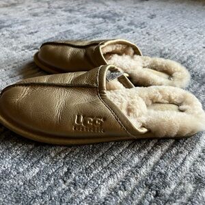 Ugg Glitter Gold Slide Slippers Size 6